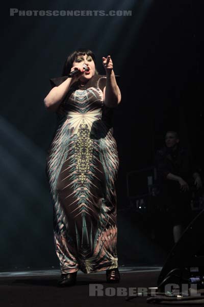 BETH DITTO - 2011-05-27 - PARIS - Nef Nord - Grande Halle - 